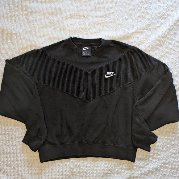 Nike║Black Textured Sweatshirt║Size S - Picture 2 of 6